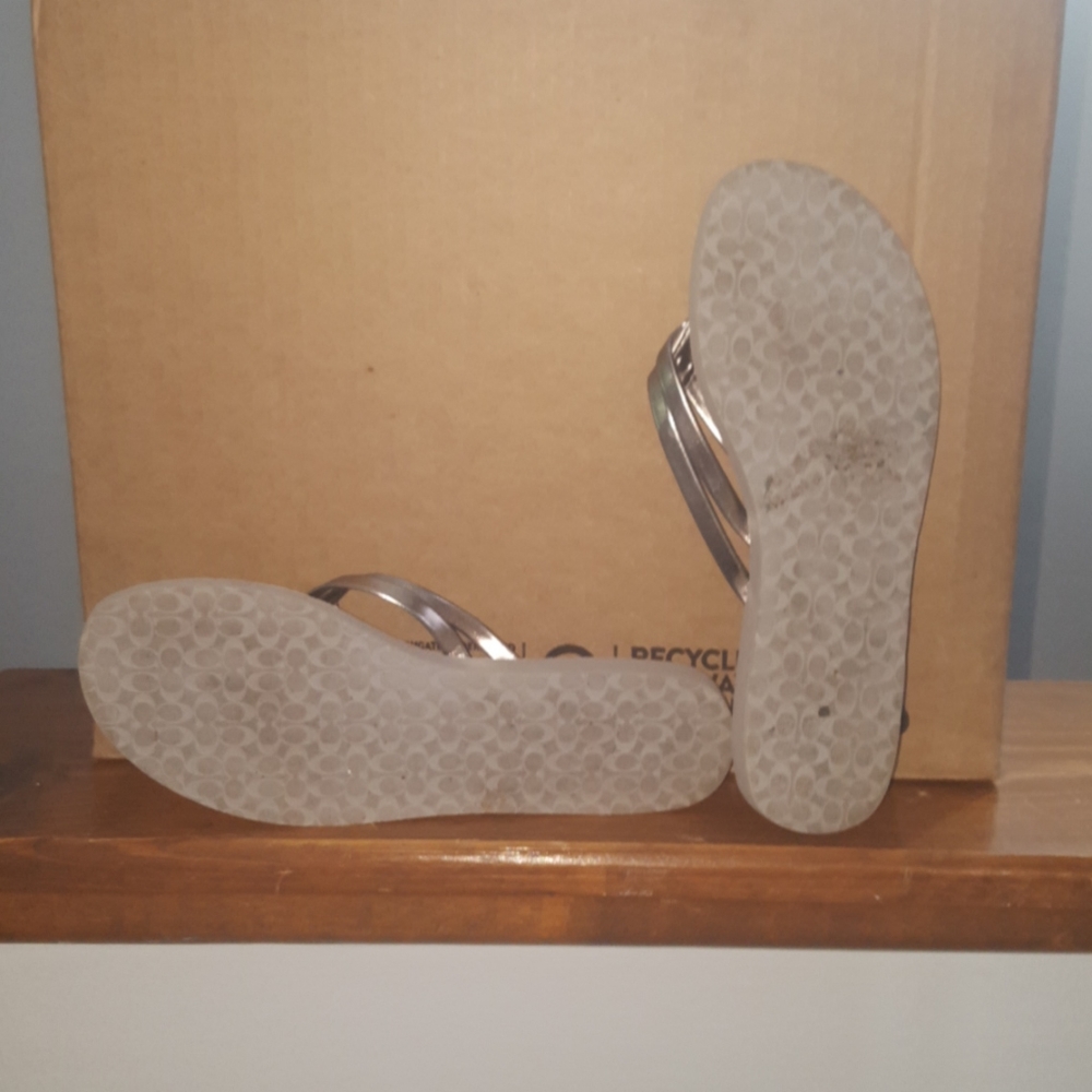 Coach Flip Flops - Picture 2 of 4